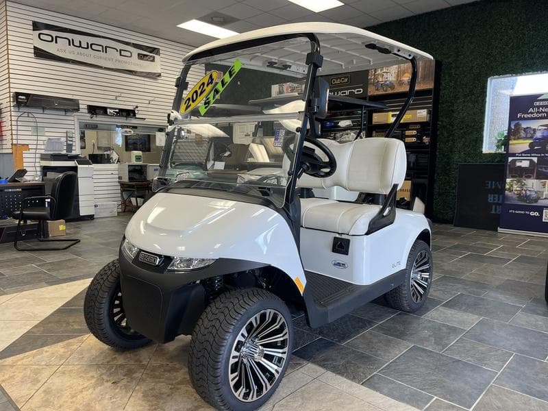 2024 E-Z-GO Freedom RXV ELiTE Lithium — Bright White — 4-Passenger Zero-Maintenance Sale